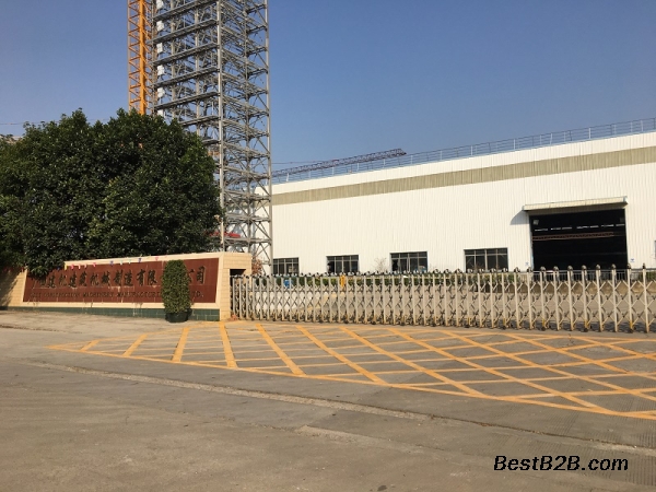 绿色前行，安全筑基 广西环保科技公司门口路面划线焕新记